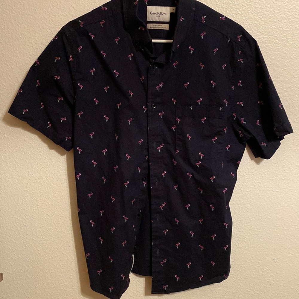 Men’s short sleeve casual shirt medium